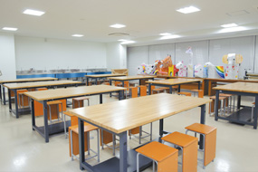 Arts and crafts room（4F）