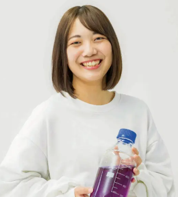 講義室を飛び出して土の上で学ぶ。その手の感触はずっと忘れない