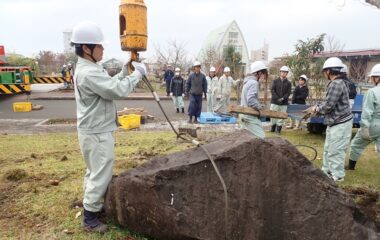 造園ガーデニング実習Ⅱにて「大石組実習」