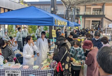 本学ブース「はかって知ろう！野菜の適量」