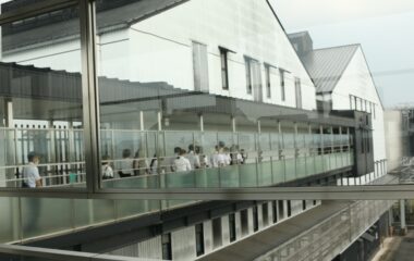 県内の食品工場を見学